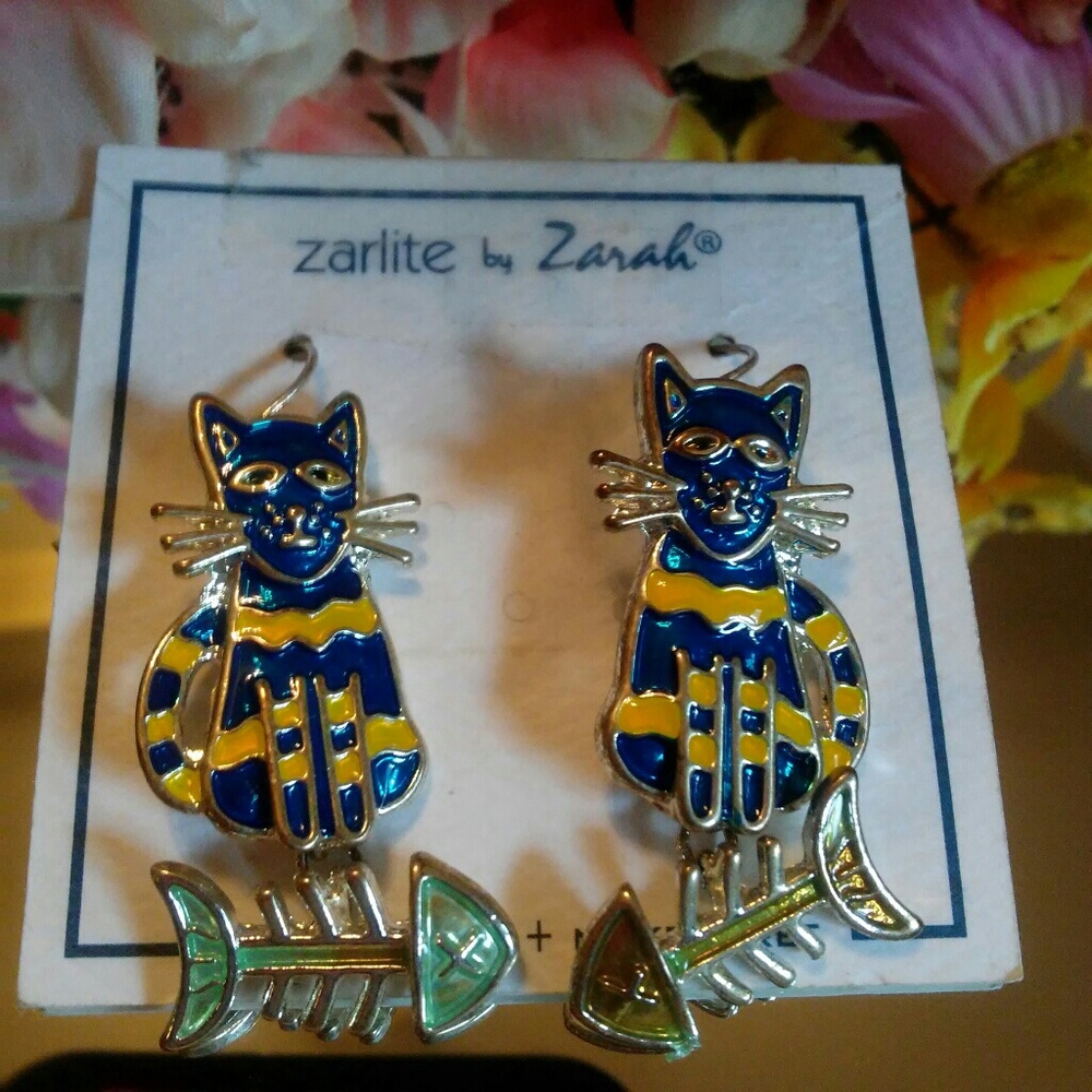 CRAZY FUNKY CAT EARRINGS
